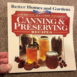 Better Homes and Gardens Canning & Preserving Recipes - Red and Cream Cover